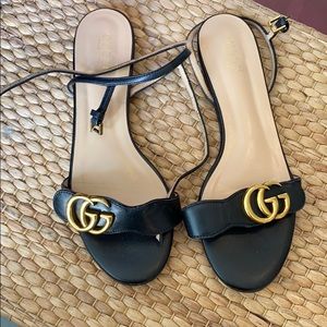 Gucci sandals size 8